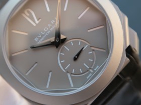寶格麗 復刻手錶 寶格麗全新OCTO繫列102559超薄腕錶￥3480