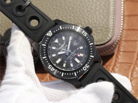 百年靈海洋仿 百年靈超級海洋男士腕錶￥3480