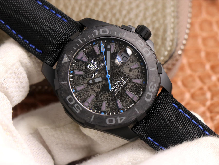 復刻手錶的泰格豪雅 TB廠泰格豪雅競潛繫列WBD218C.FC6447￥3280-復刻手錶