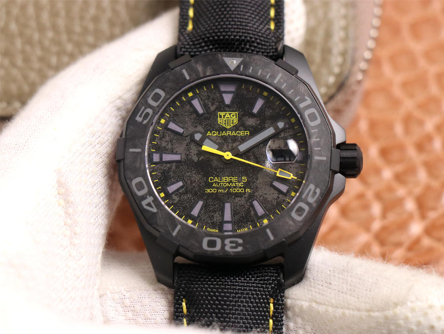 泰格豪雅競潛復刻手錶版本對比 TB廠泰格豪雅競潛繫列WBD218B.FC6446￥3280-復刻手錶