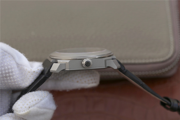 寶格麗手錶復刻手錶測評 寶格麗2017新款OCTO繫列102711￥3480-復刻手錶