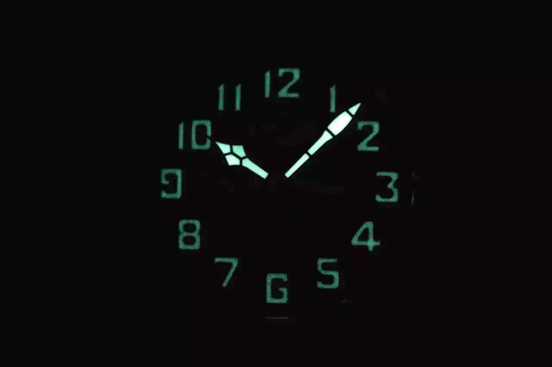 高仿真力時對比 XF真力時 飛行員洋蔥大把頭男士手錶￥3280-復刻手錶