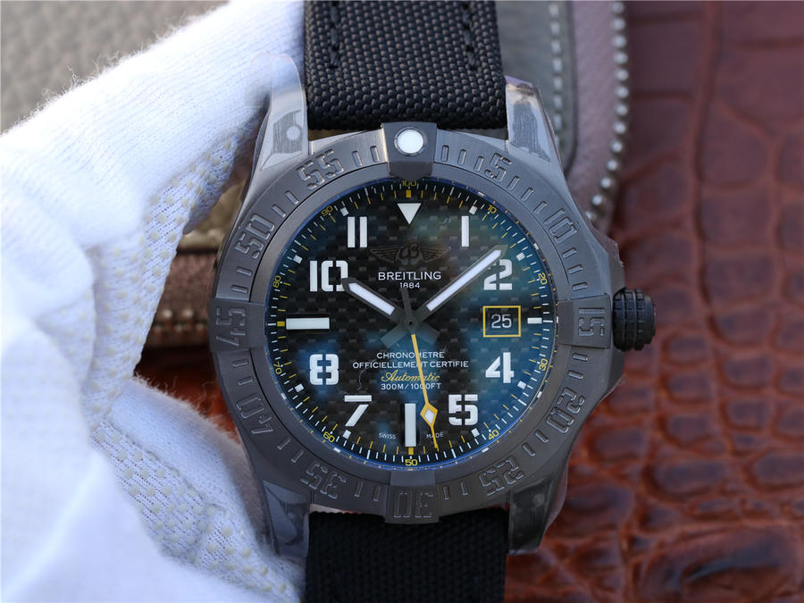 百年靈黑鳥原單和復刻手錶 TW百年靈復仇者黑鳥偵察機碳纖面V173104T|BF89|100W|M20BASA￥3480-復刻手錶