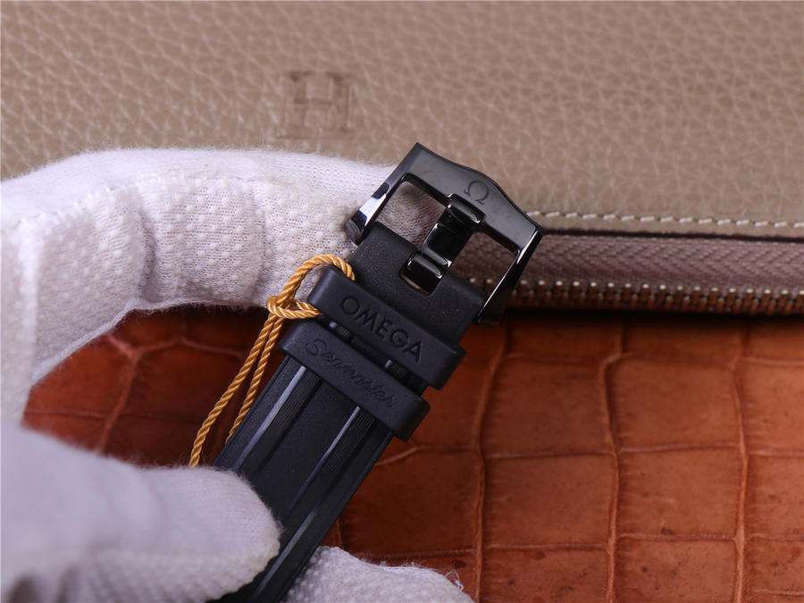 歐米茄海馬300復刻手錶款 VS廠歐米茄海馬繫列210.92.44.20.01.001￥3880-復刻手錶
