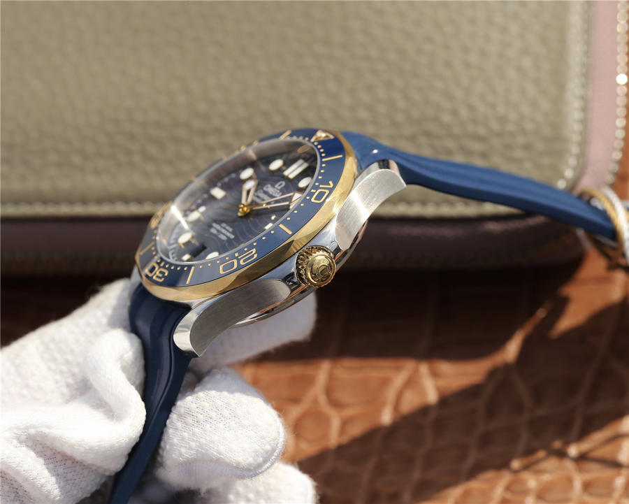 歐米茄海馬300藍色復刻手錶 OM歐米茄海馬210.22.42.20.03.001￥3880-復刻手錶