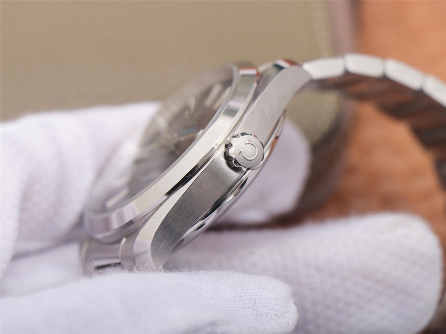 高仿歐米茄海馬150米價格 vs廠歐米茄220.10.41.21.03.002 復刻手錶￥3480-復刻手錶