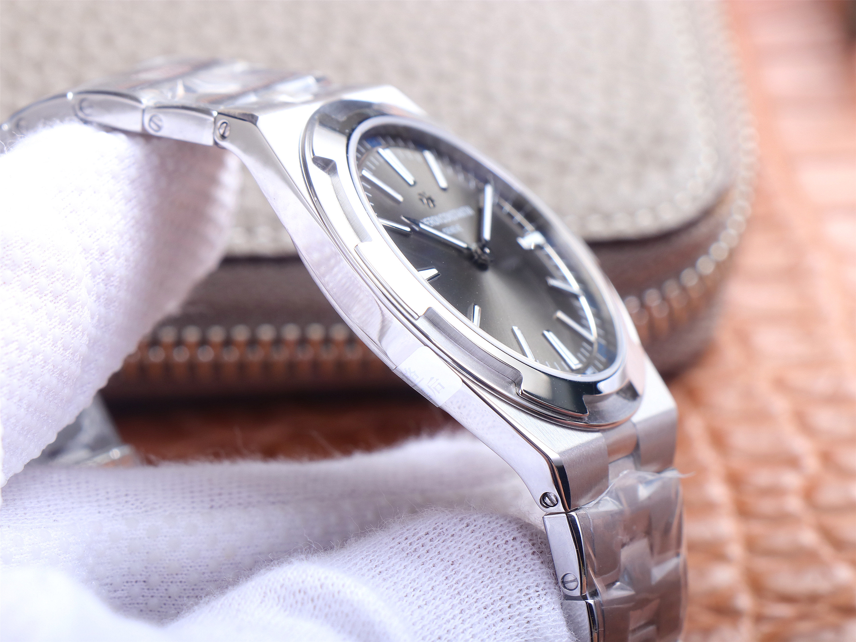 江詩丹頓縱橫四海一比一一比一高仿 xf廠出品江詩丹頓2000V/120G-B122 灰盤￥4580-復刻手錶