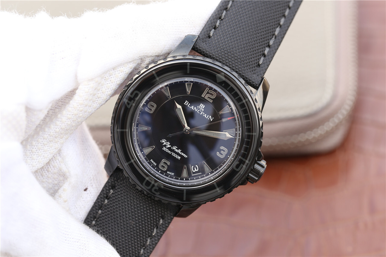 復刻手錶錶寶珀五十噚 ZF寶珀五十噚“黑武士”5015-11C30-52版￥4580-復刻手錶